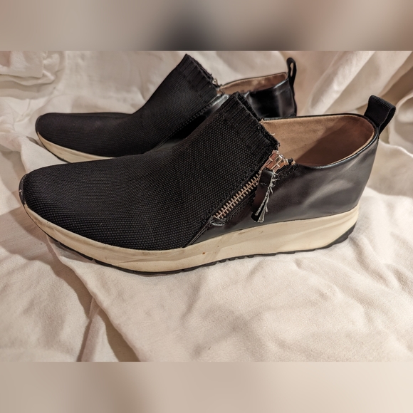 Naturalizer Women's Stephanie Sneaker - Picture 1 of 5